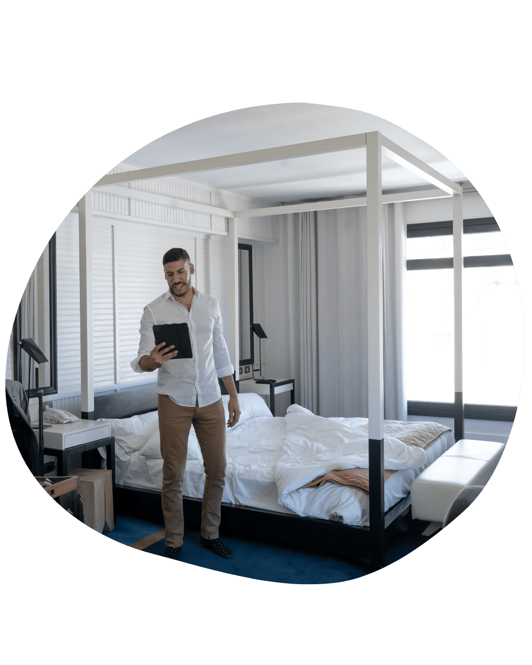 More bookings, less losses