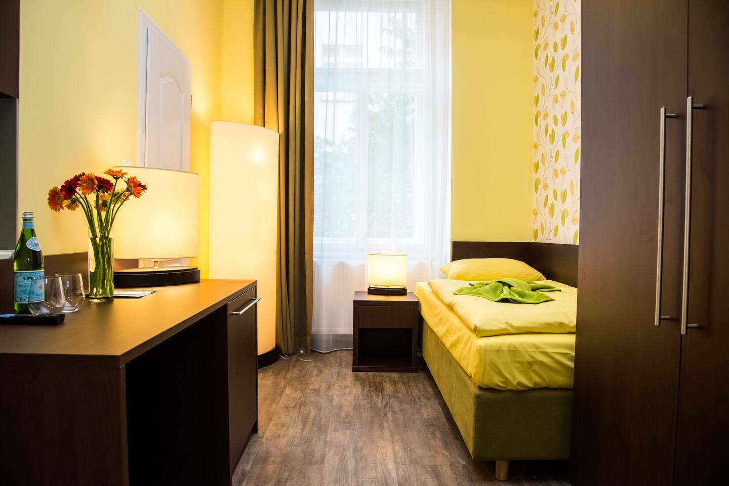 City Center Twin Bed Studio