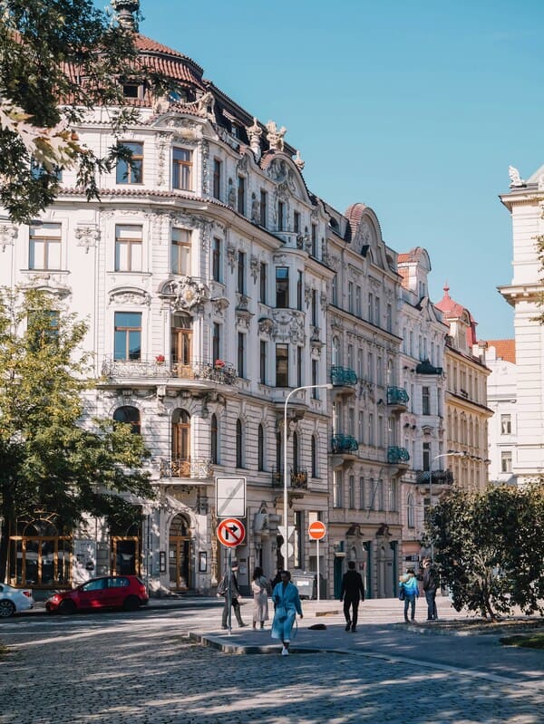 Apartment building for long-term property management
